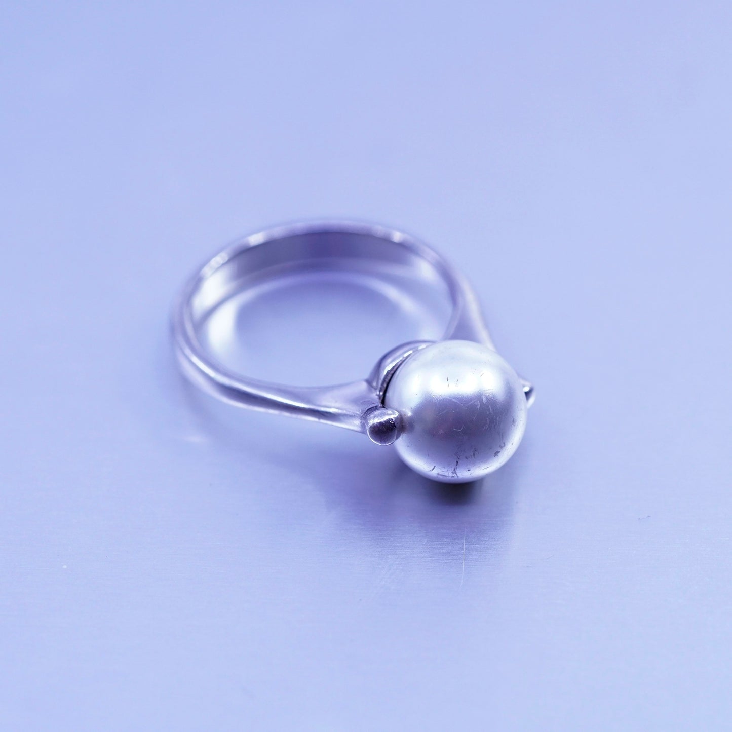 Size 8.5, vintage Sterling 925 silver handmade ring with pearl