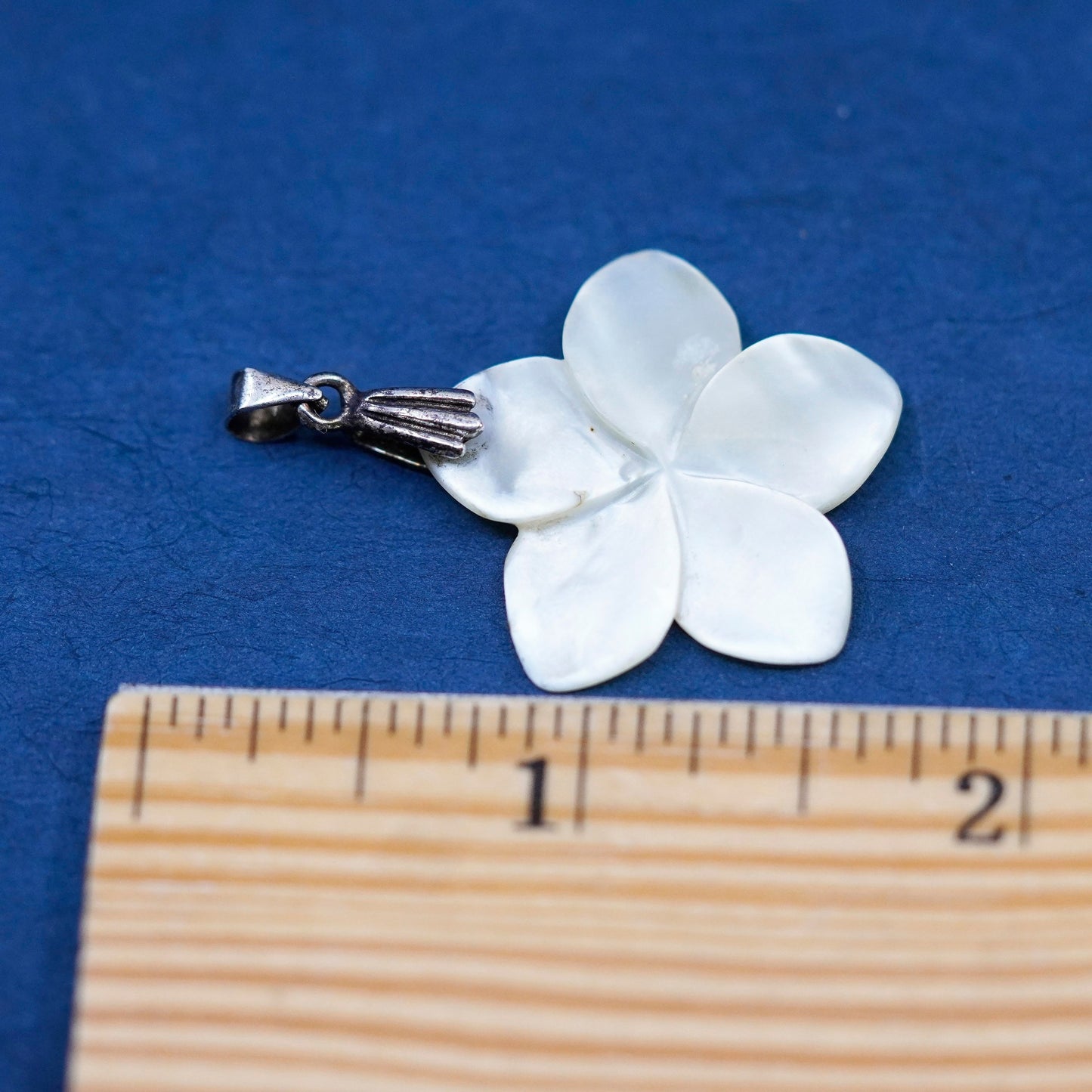 Vintage Sterling silver handmade pendant, 925 flower mother of pearl charm