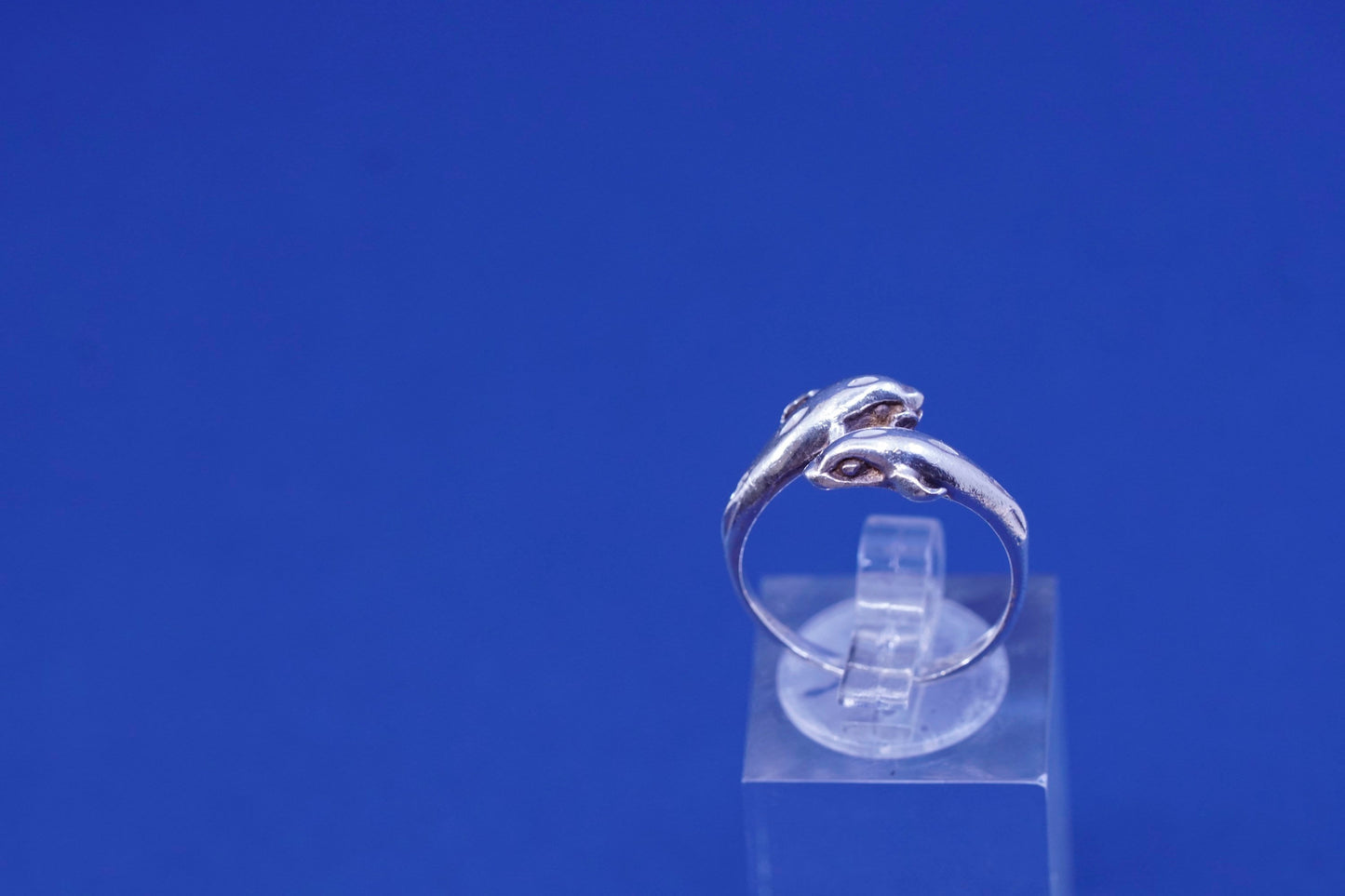 Size 7, vintage sterling silver handmade ring, 925 dolphin wrap band
