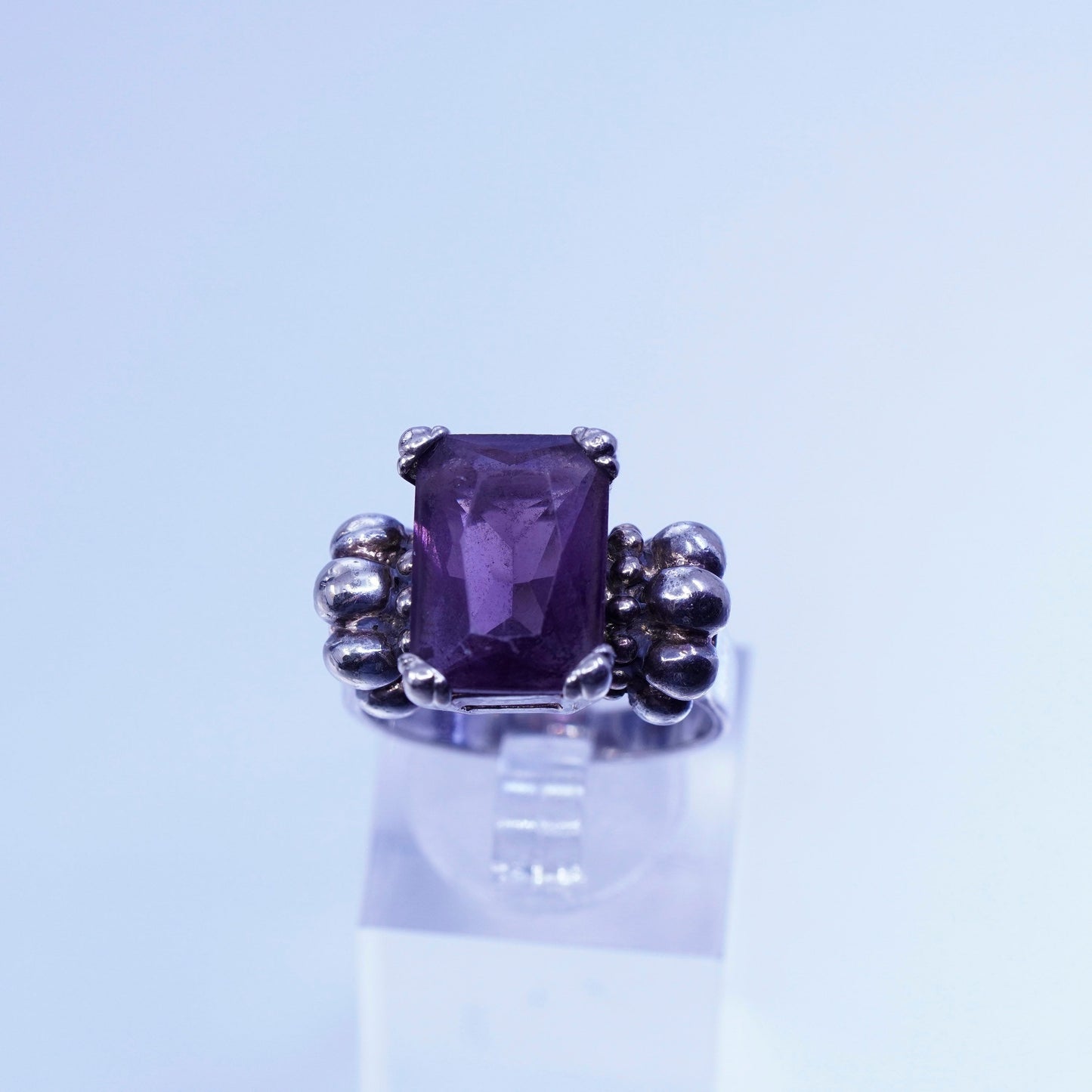 Size 8, vintage Sterling 925 silver handmade ribbed ring with amethyst