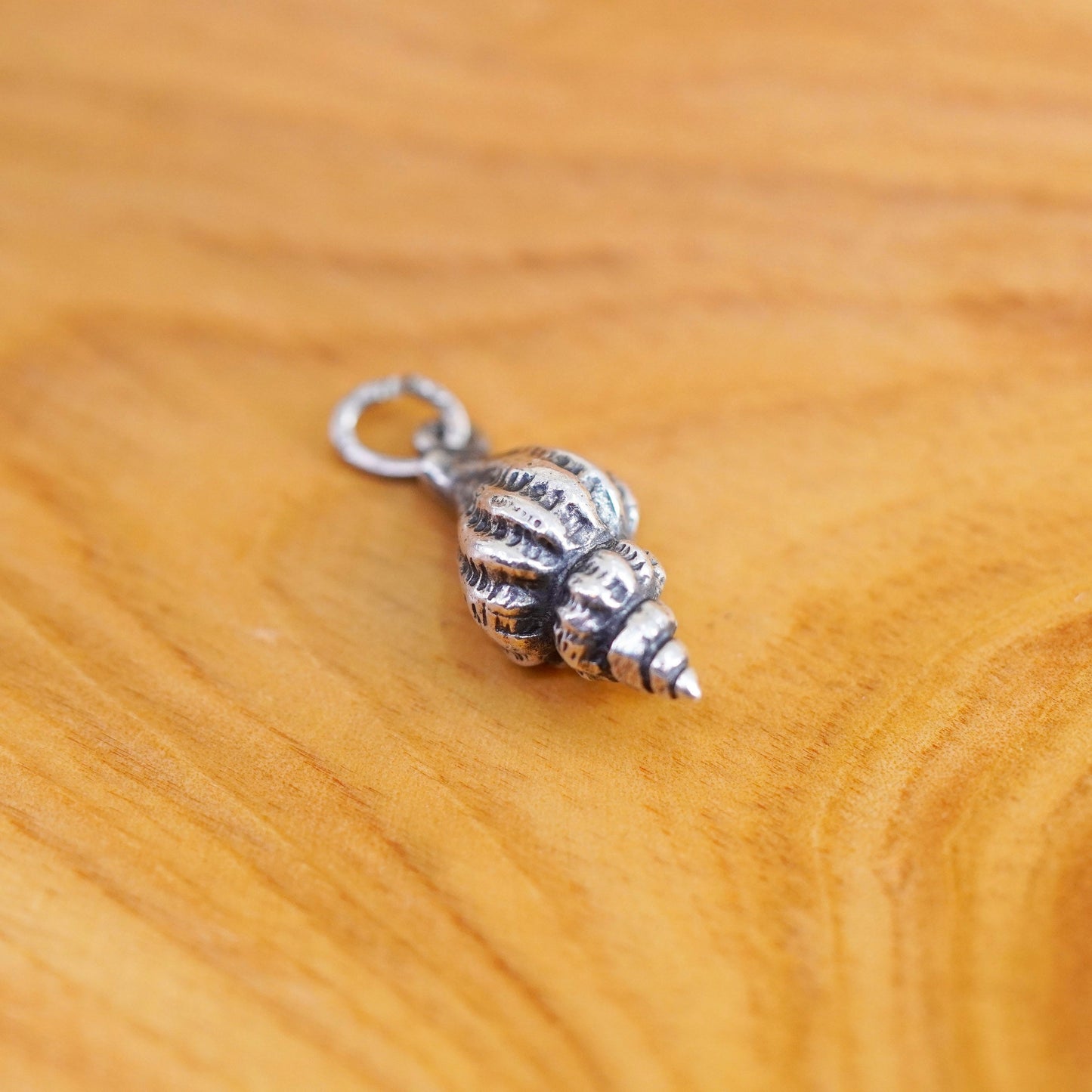 Vintage Sterling silver handmade pendant, 925 shell charm