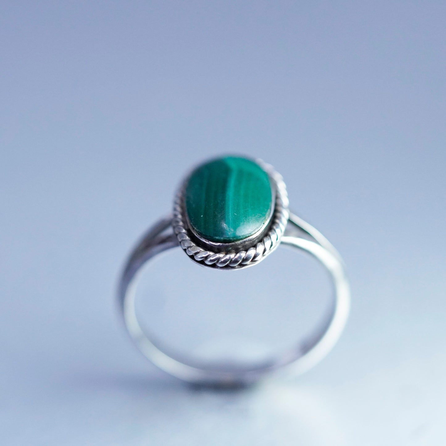 Size 6, Native American navajo Sterling 925 silver handmade ring with malachite