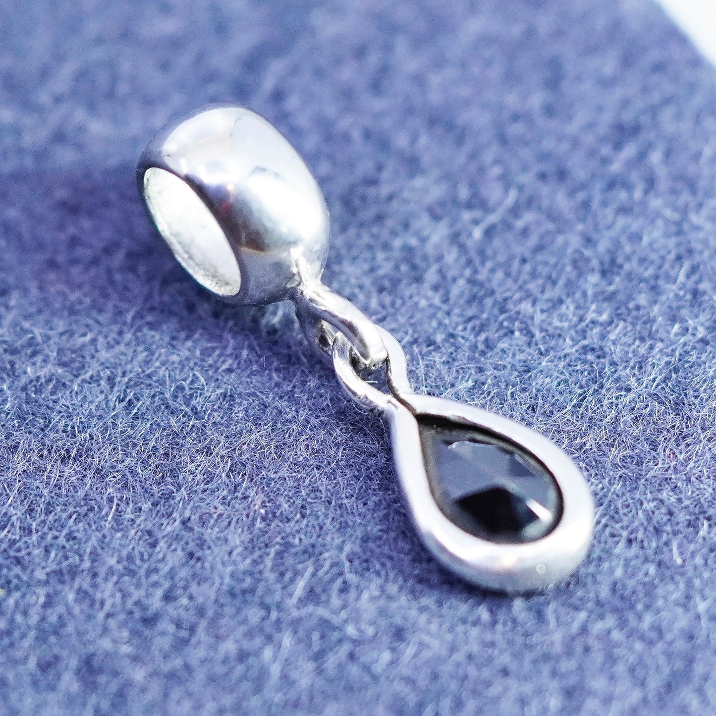 Vintage sterling 925 silver pendant with teardrop hematite