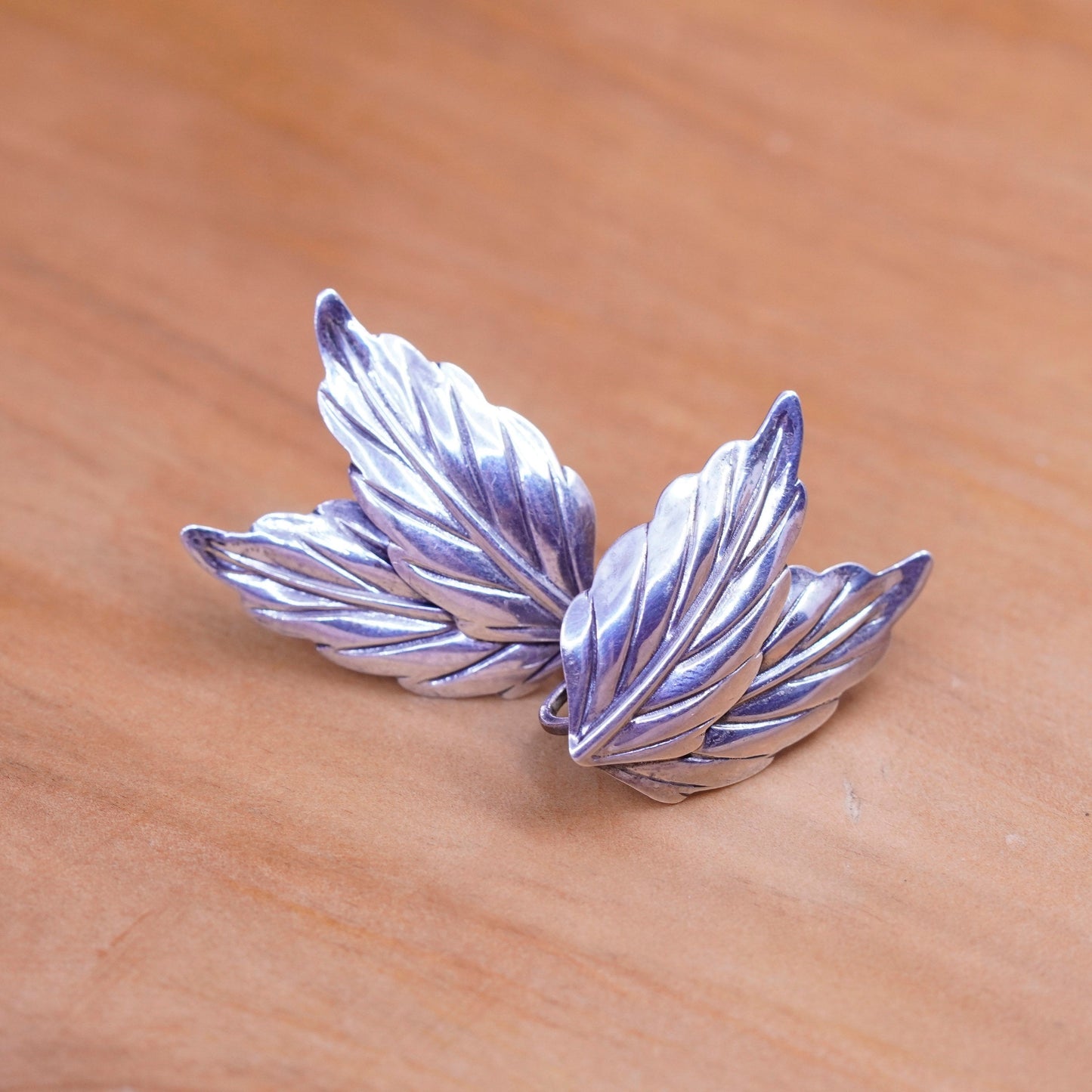 vtg danecraft Sterling silver handmade earrings, 925 leaves screw back earrings