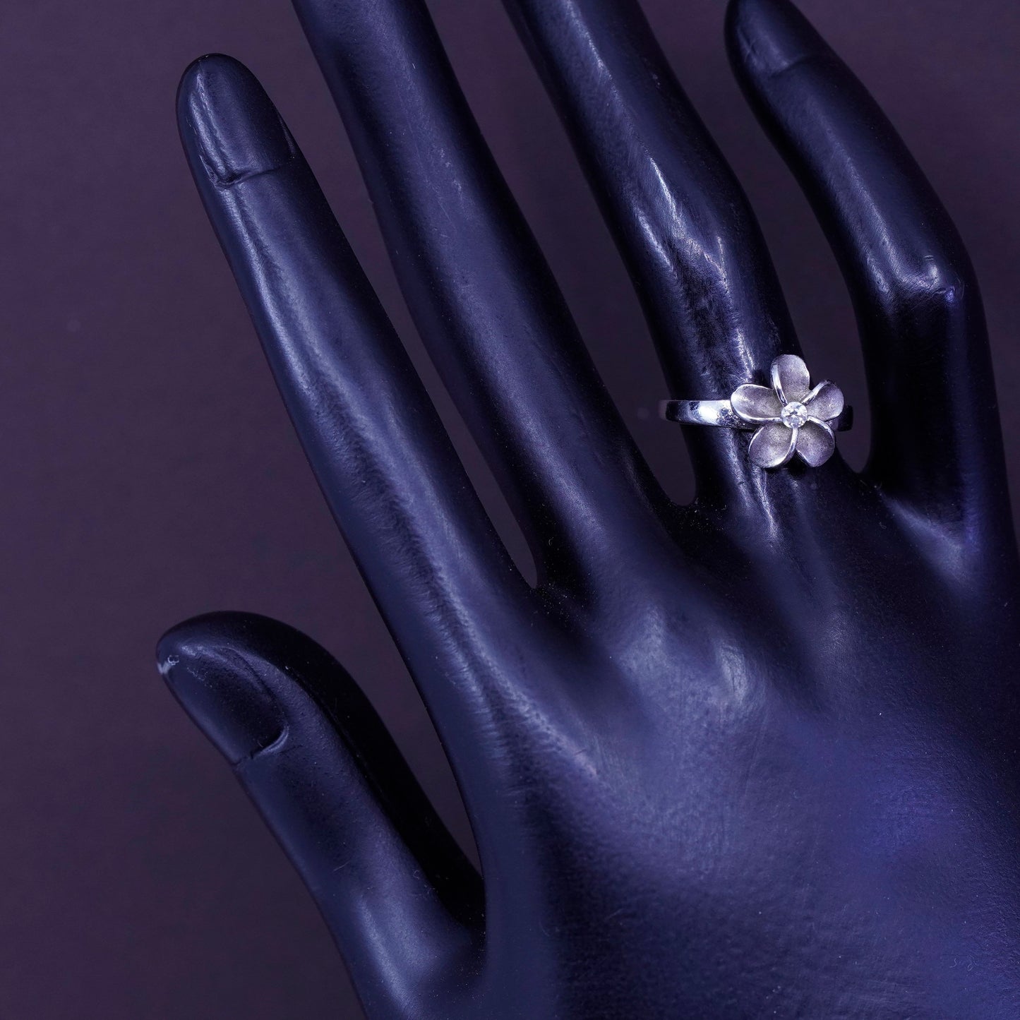 Size 6, vintage Sterling silver ring, modern 925 plumeria flower with Cz