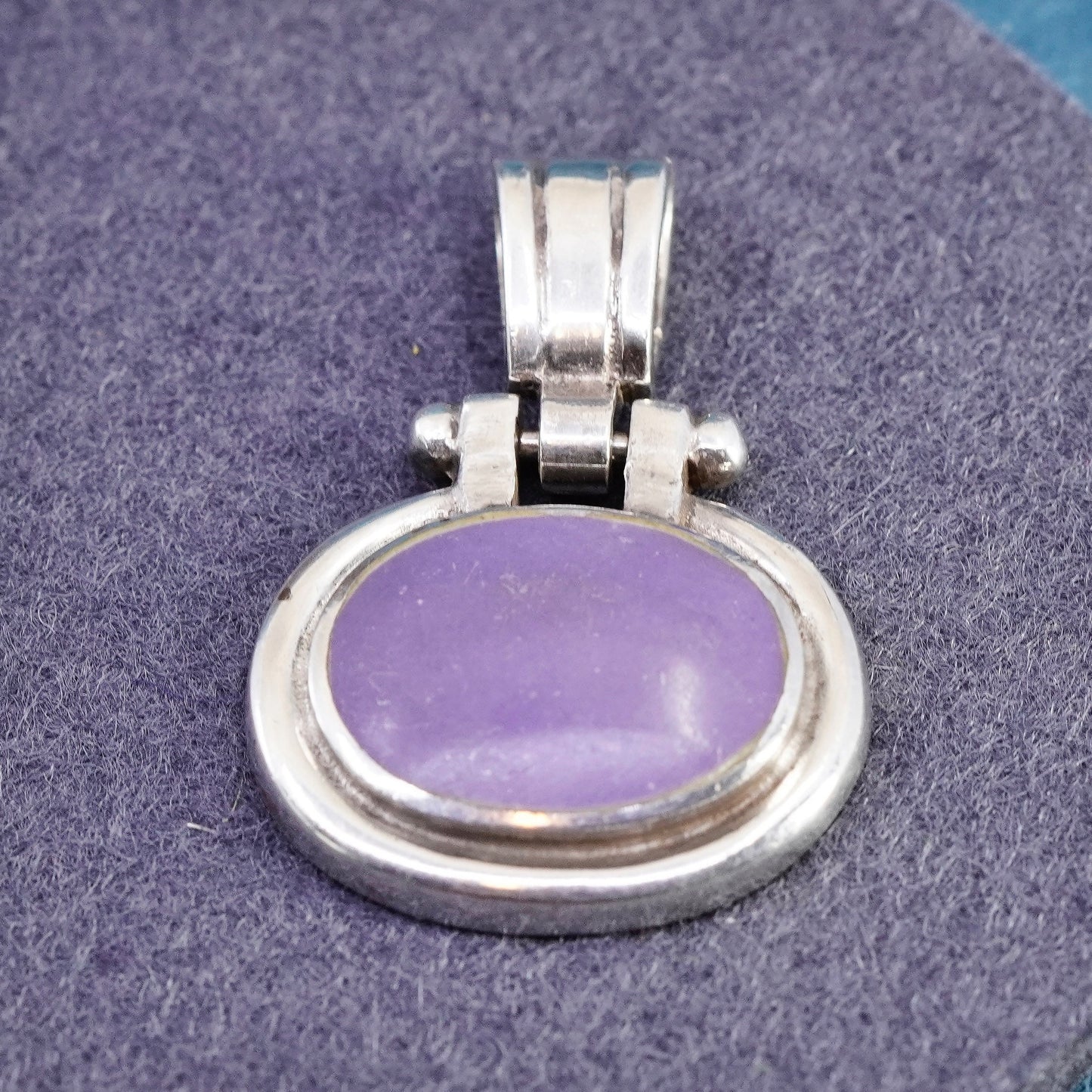 Vintage Mexico Sterling 925 silver handmade pendant with oval purple onyx