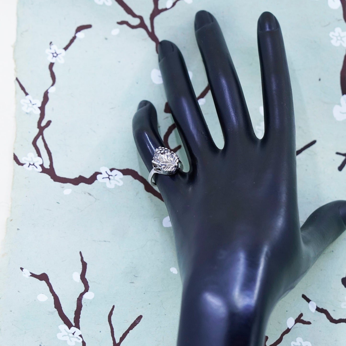Size 4.5, Sterling silver handmade ring, 925 grapes leaf band