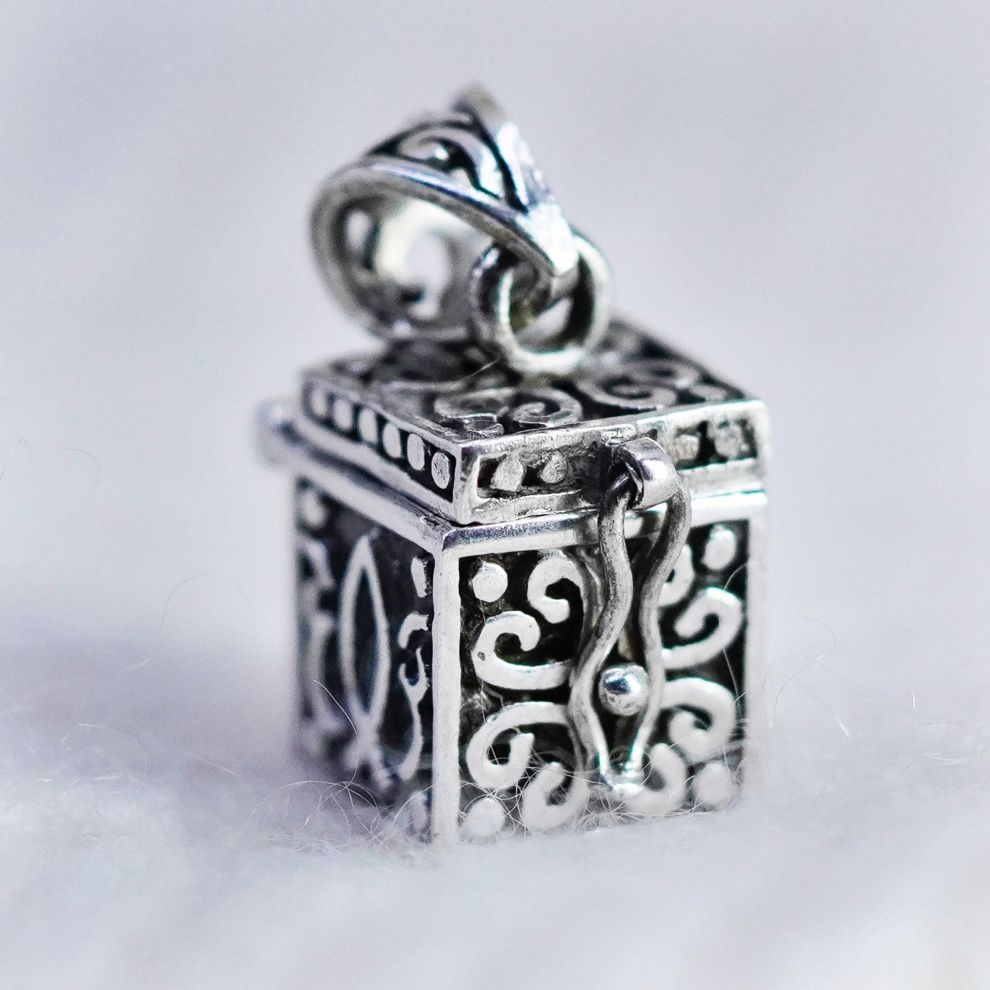 Sterling silver handmade prayer box pendant, 925 locket charm with filigree