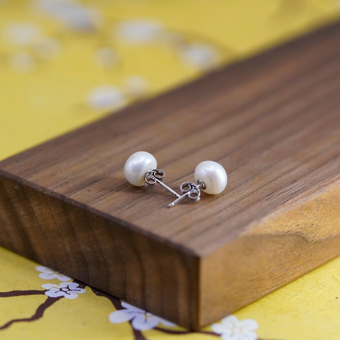 Vintage Sterling silver handmade earrings, 925 studs with pearl