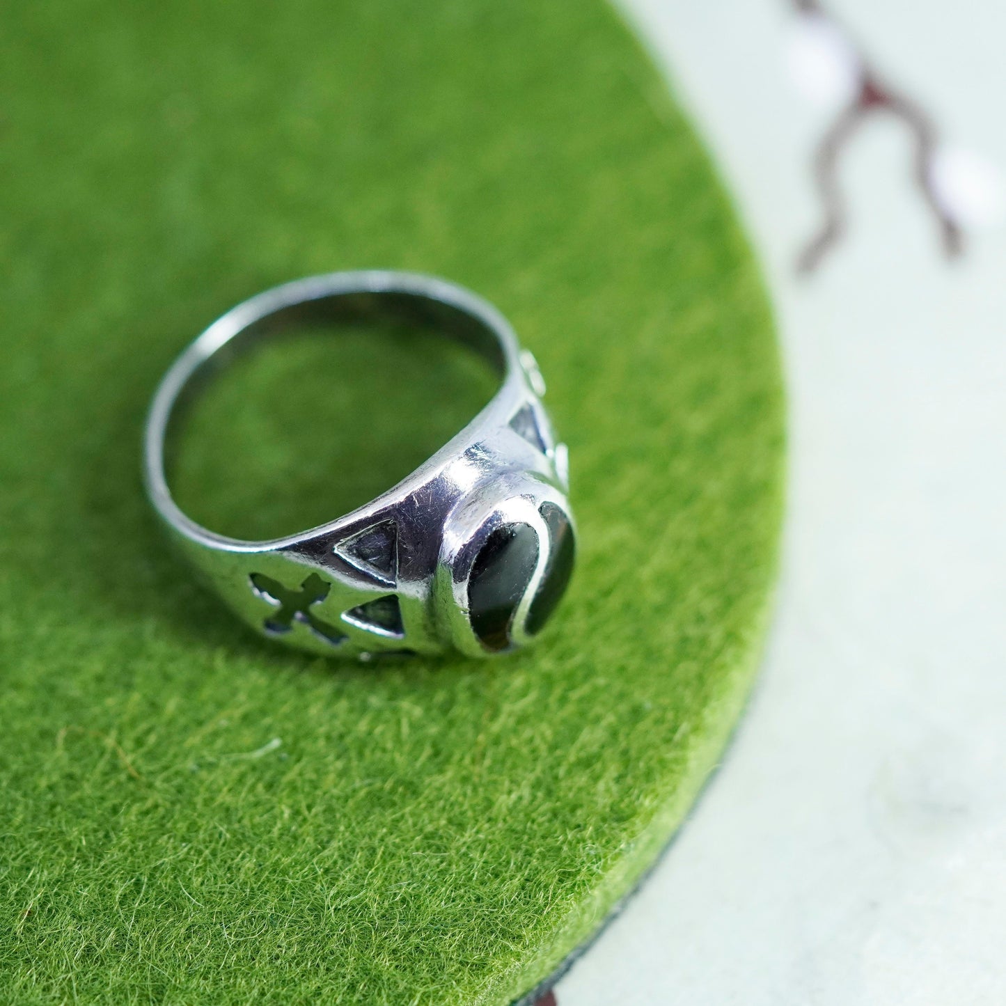Size 8.5, vintage Sterling 925 silver handmade yin yang ring with onyx