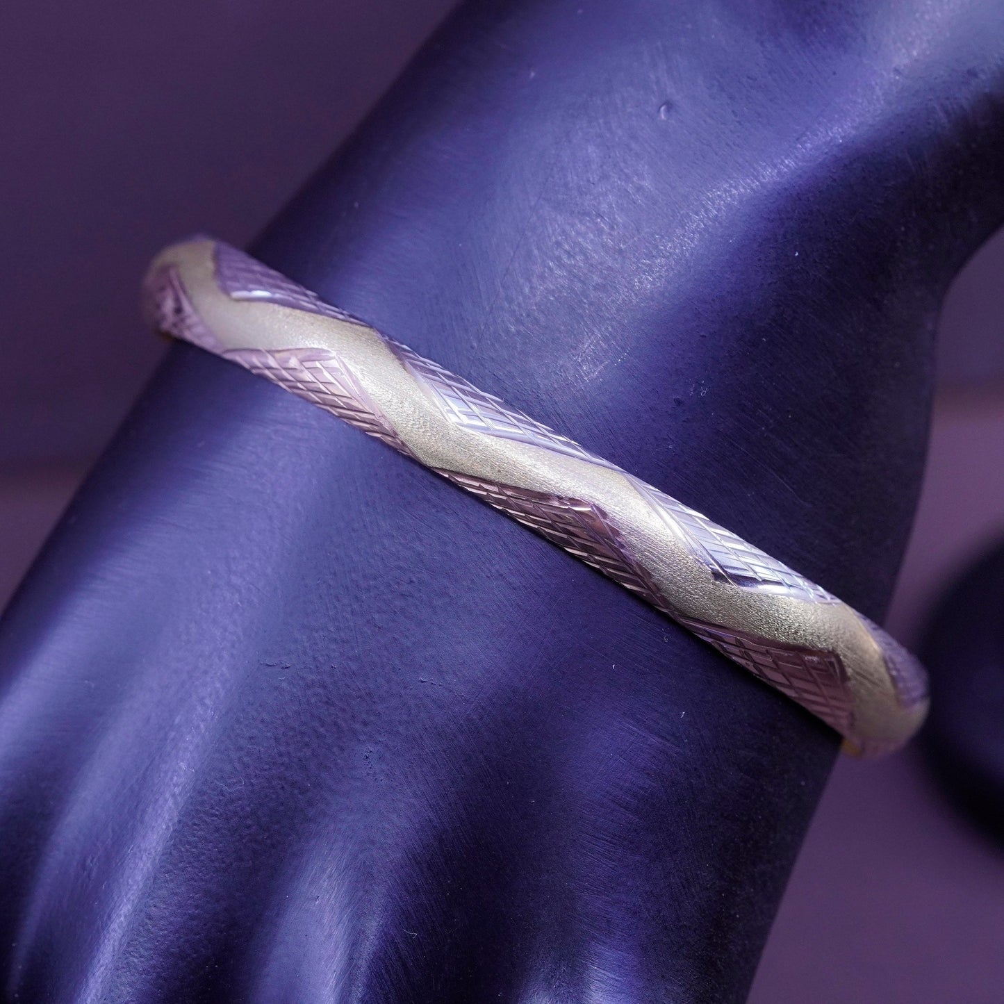 7.25”, Jordan gold Vermeil Sterling silver bracelet, textured 925 hinged bangle