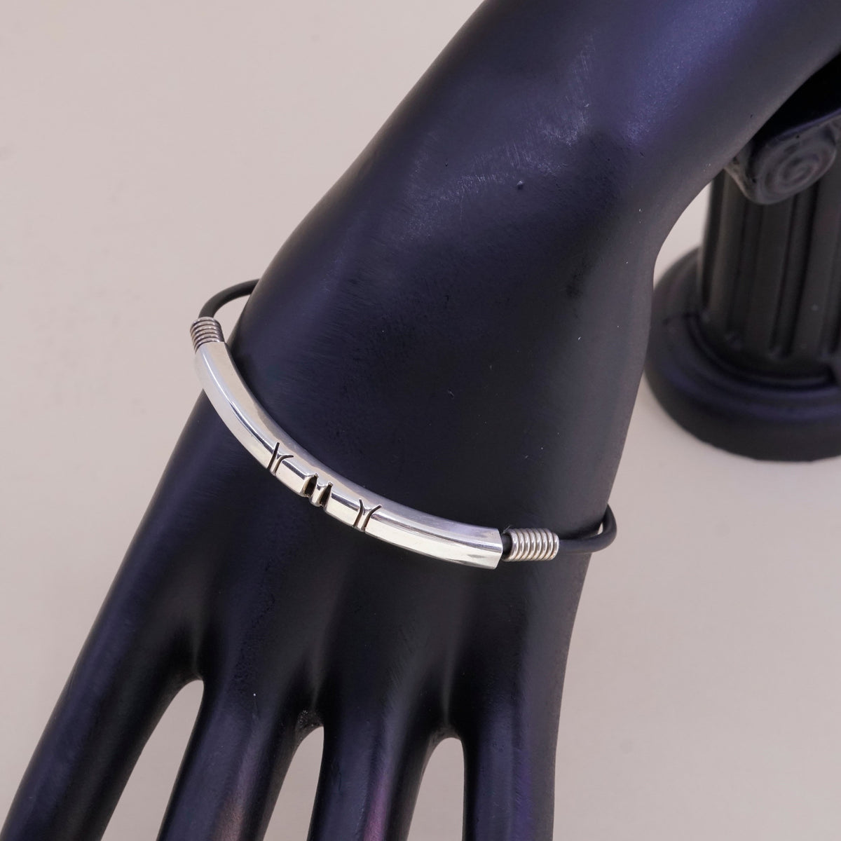 7.25”, Vintage black rubber chain with sterling 925 silver bar,