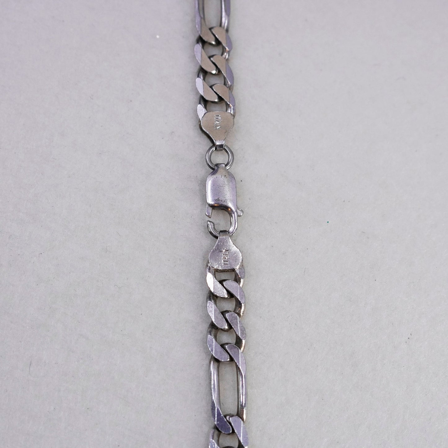 18” 8mm, vintage Italy Sterling 925 silver bold figaro chain necklace