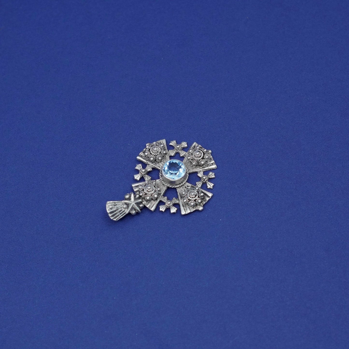 Vtg 999 Sterling Silver Filigree Jerusalem Cross Pendant with topaz inlay