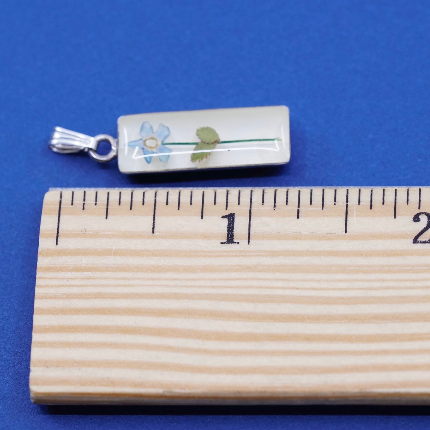 Vintage sterling 925 silver handmade pendant, resin flower