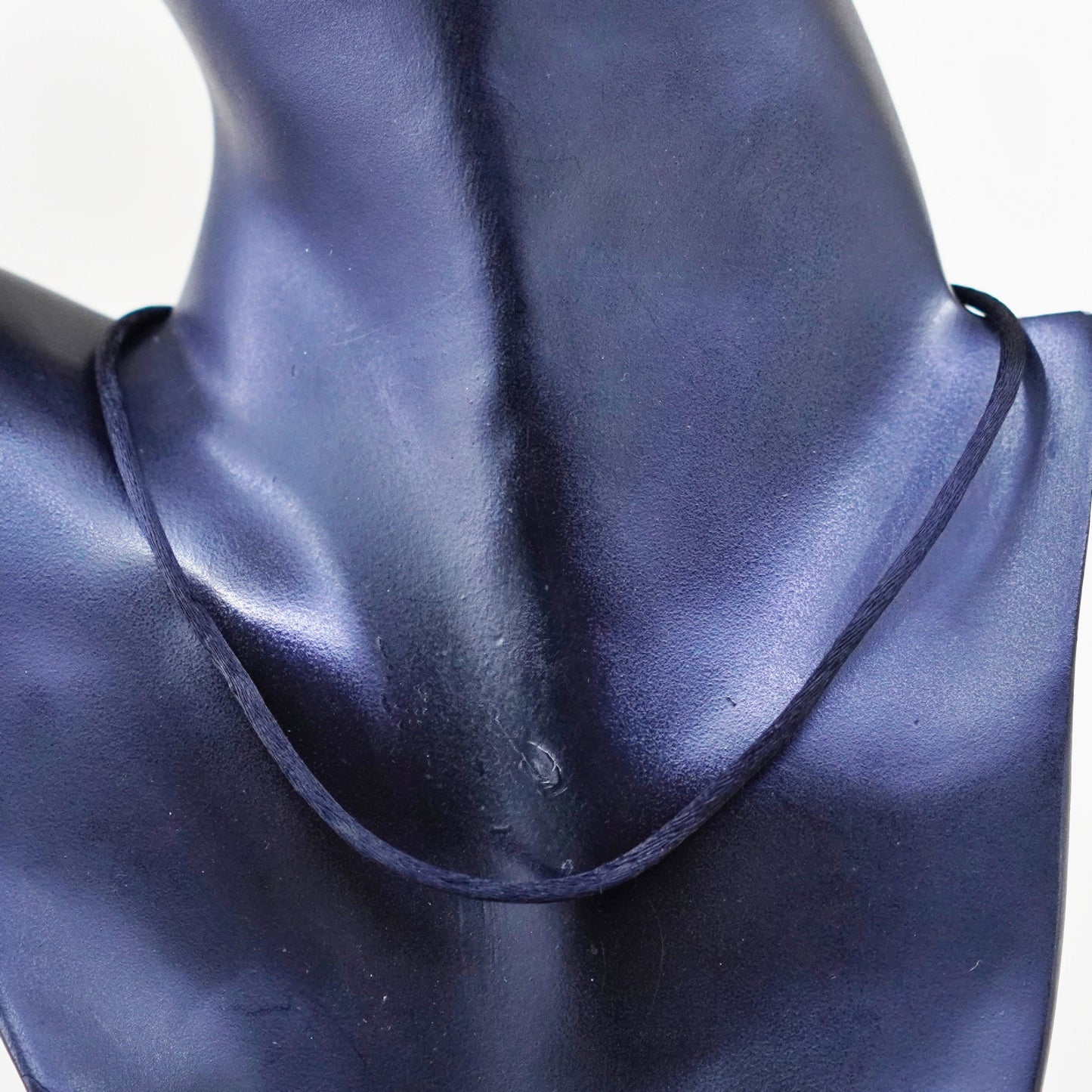 14”, Vtg Sterling 925 Silver Clasp W/ black silk choker collar Necklace