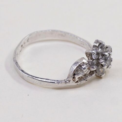 Sz 6, vintage Sterling Ring, 925 Silver flower W/ cluster Crystal