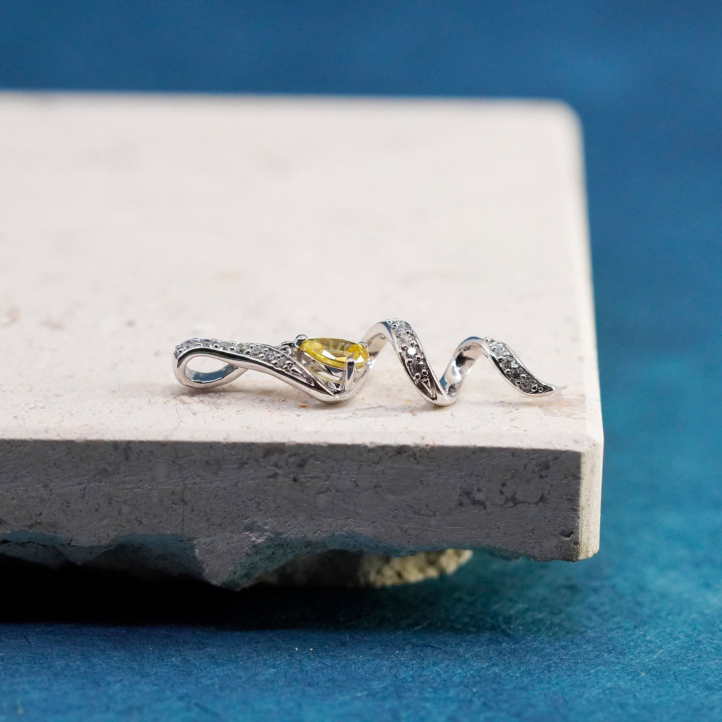 Vintage sterling 925 silver handmade pendant, with teardrop citrine and cz