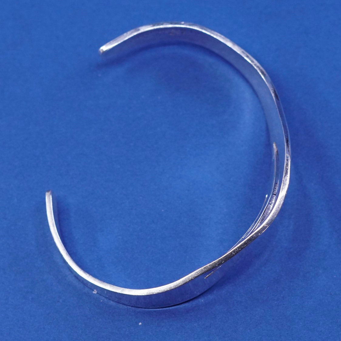 6.75", vtg Sterling silver handmade wavy bracelet, mexico modern 950 cuff