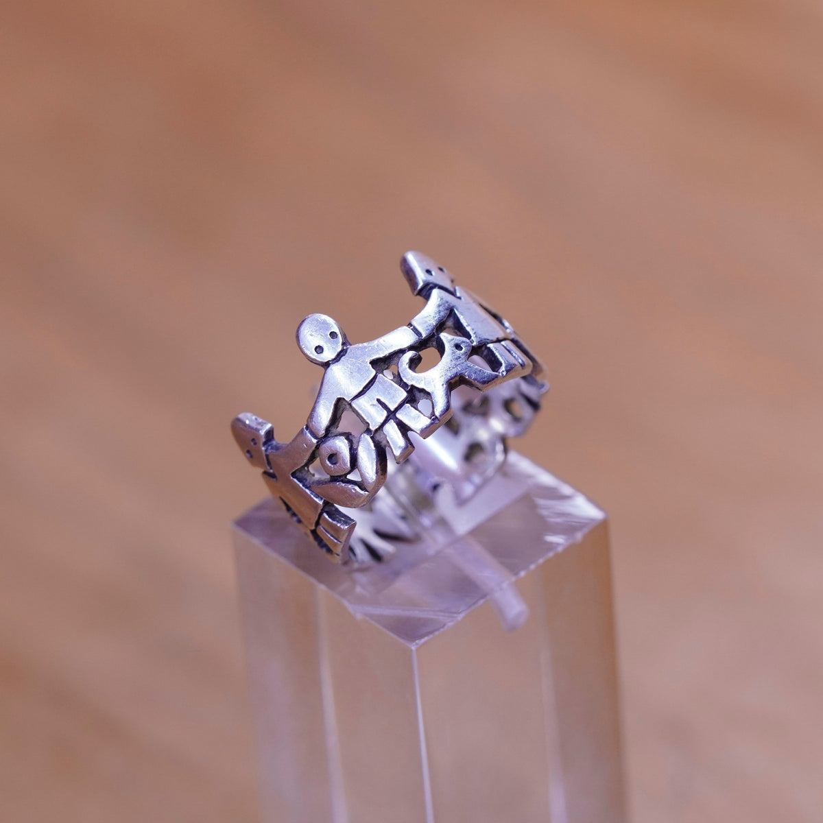 Size 6, vintage James Avery Sterling silver ring, 925 band with children dog