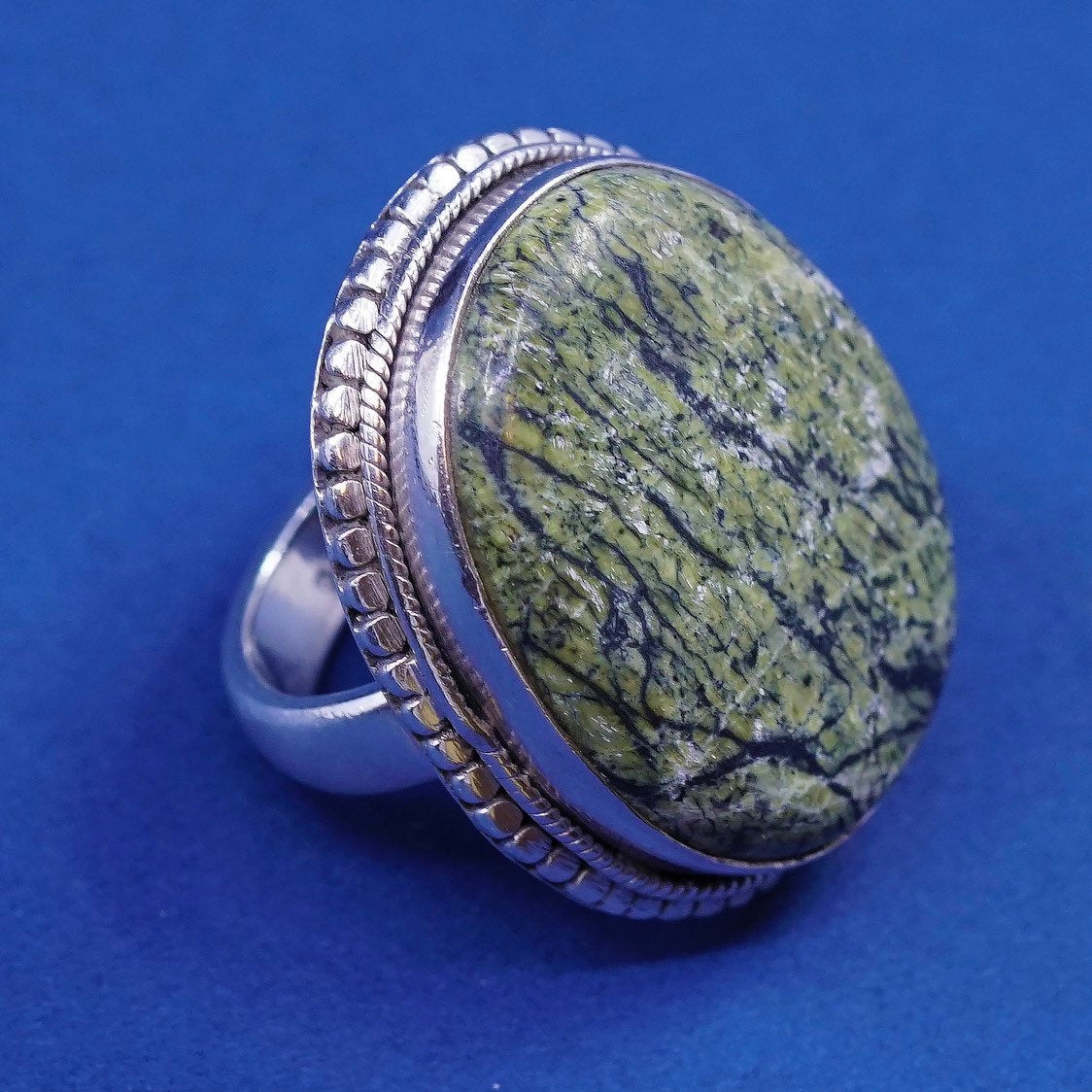 sz 4.75, vtg Sterling silver handmade ring, 925 Statement ring w/ green stone