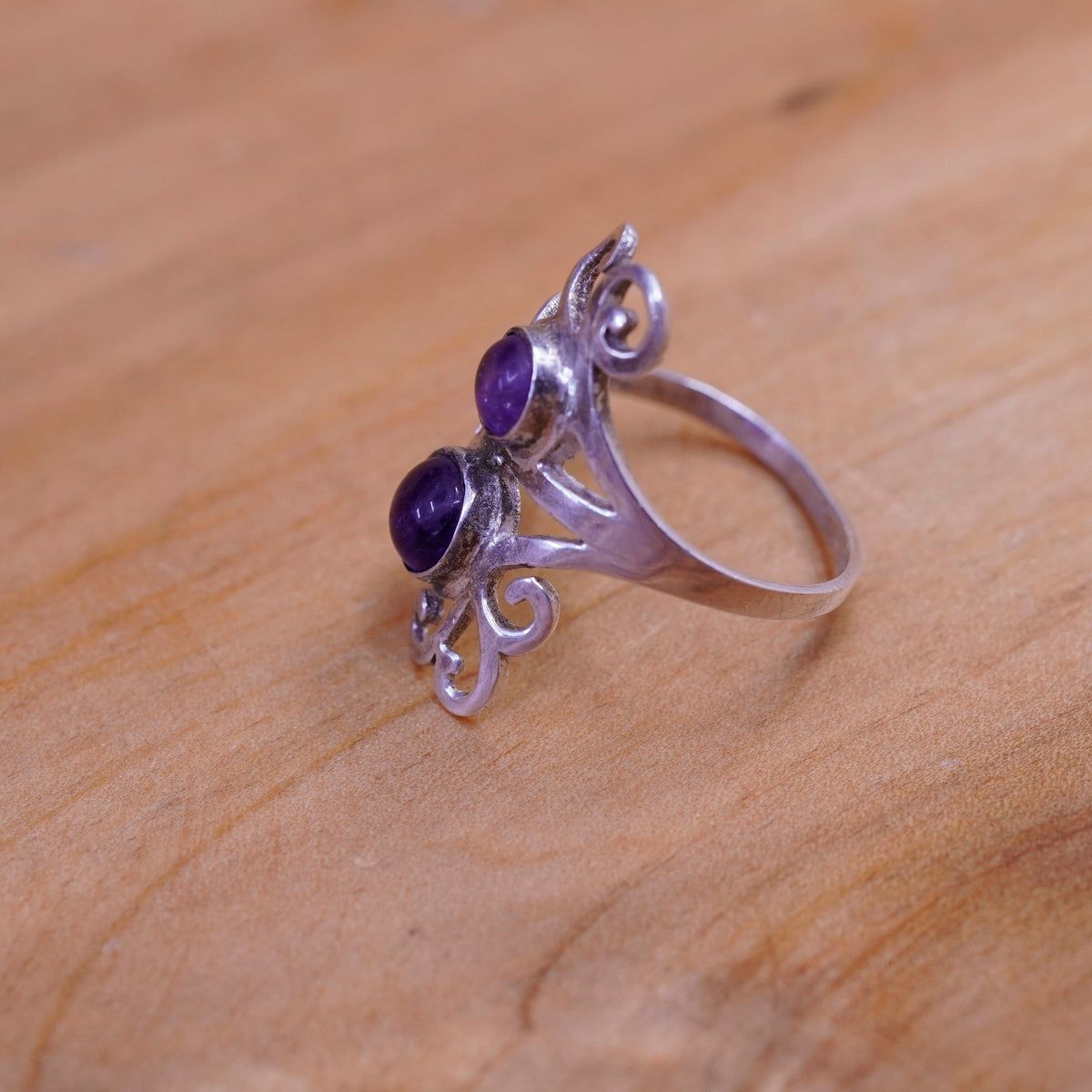 Size 5.75, vintage Sterling silver handmade ring, 925 band with amethyst