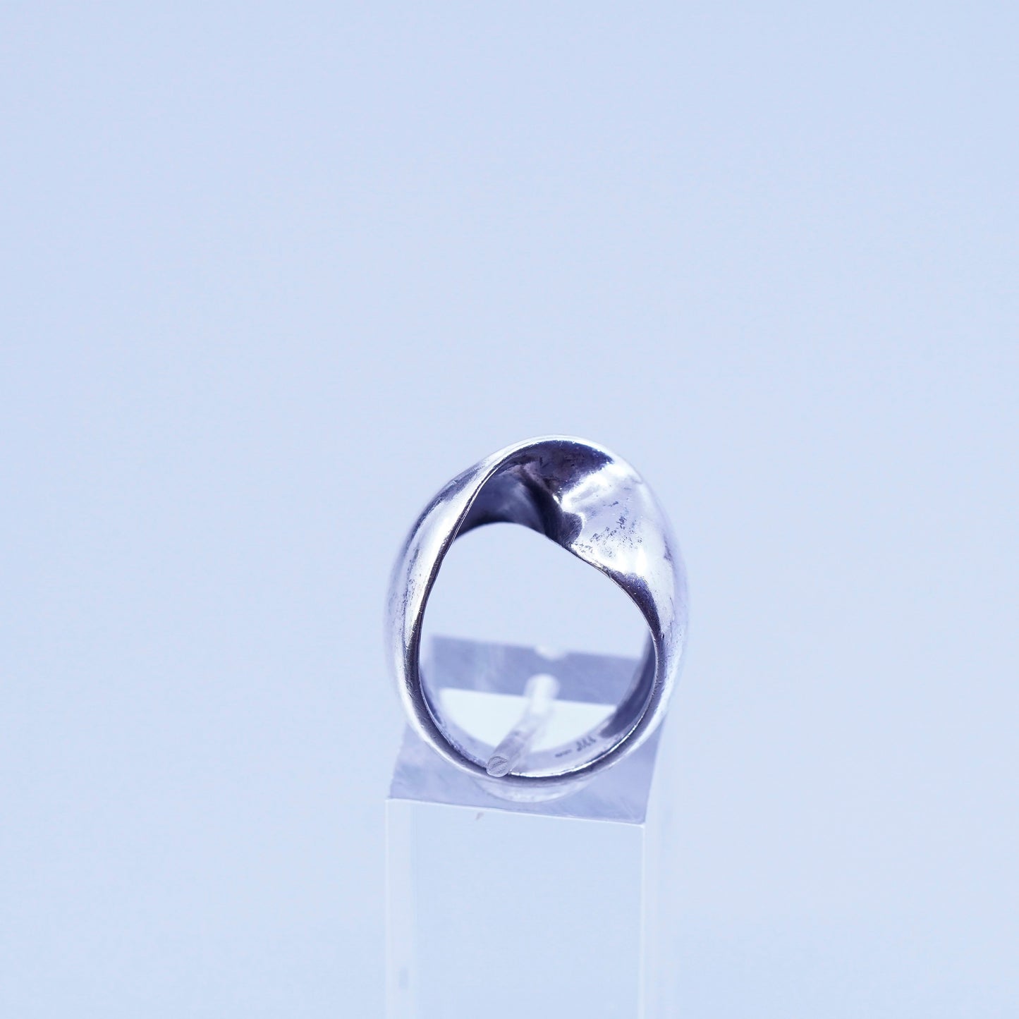 Size 5, James Avery Sterling 925 silver handmade ring, modern infinity band