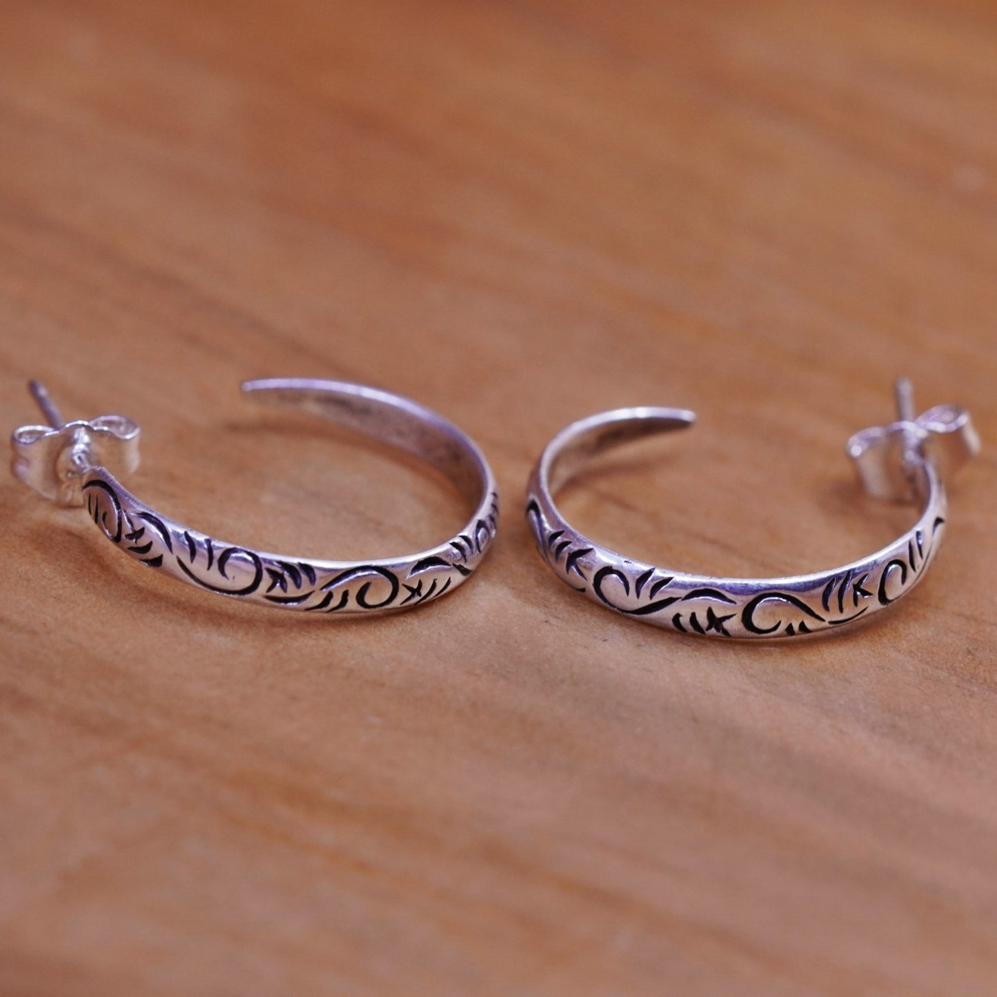 0.75”, Sterling silver handmade hoop earrings, textured 925 huggie studs
