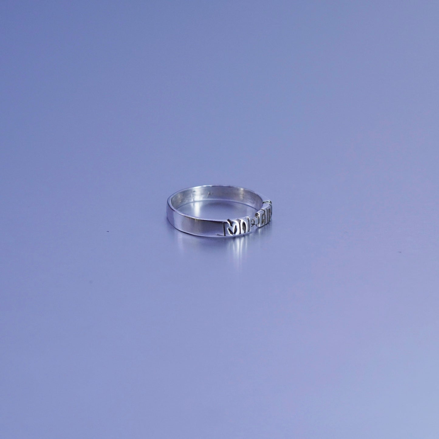 Size 8, vintage Shube Sterling 925 silver stackable ring, “moe girl” band