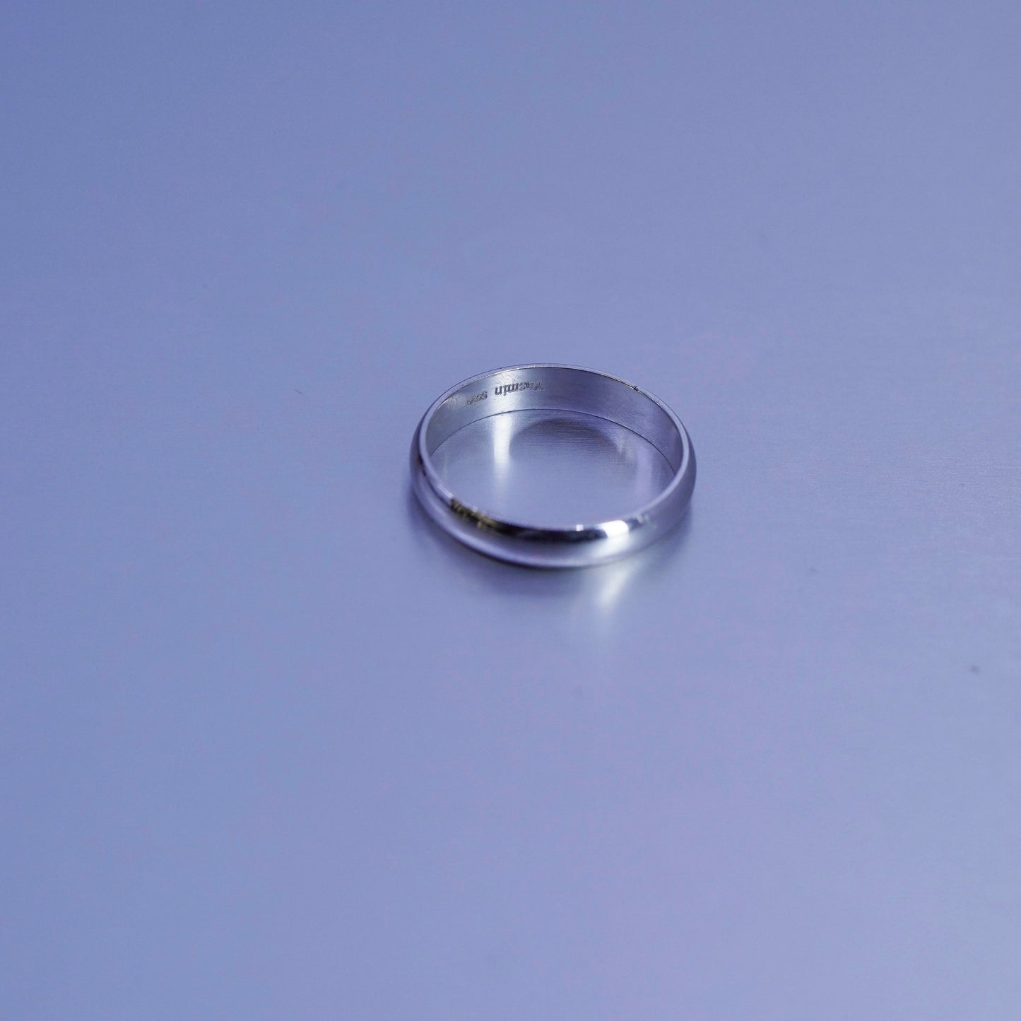 Size 6.5, vintage southwestern Sterling 925 silver wedding ring, band