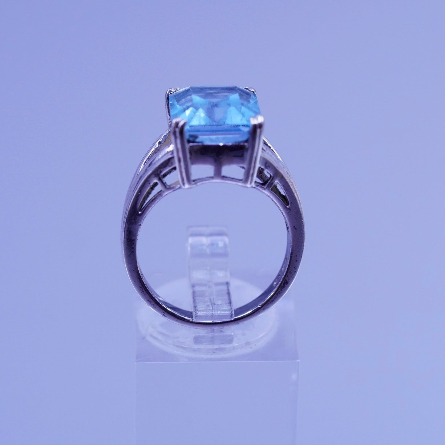 Size 7.25, vintage Sterling 925 silver handmade band ring with topaz