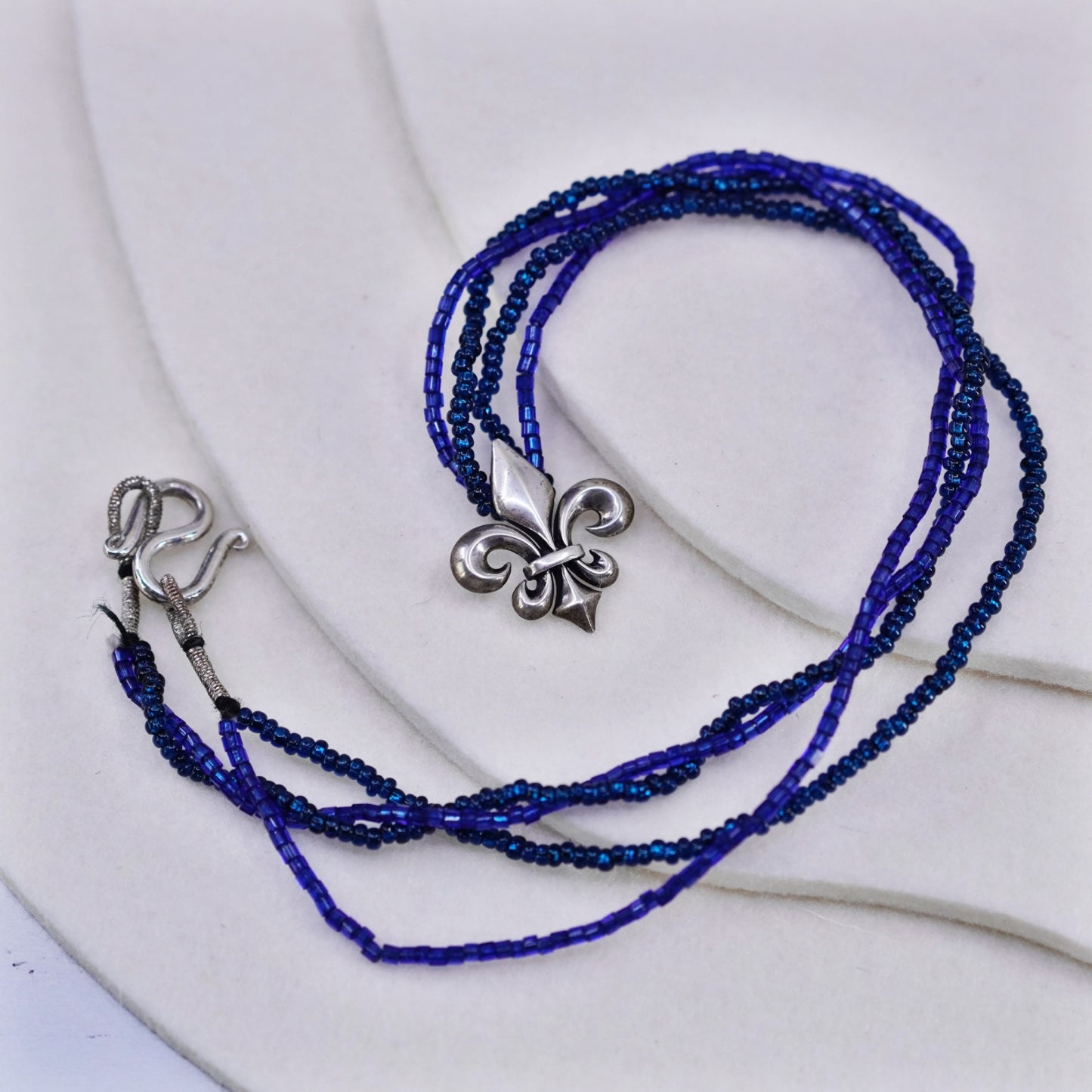 18”, blue beads necklace Sterling 925 silver French symbol fleur-de-lis pendant