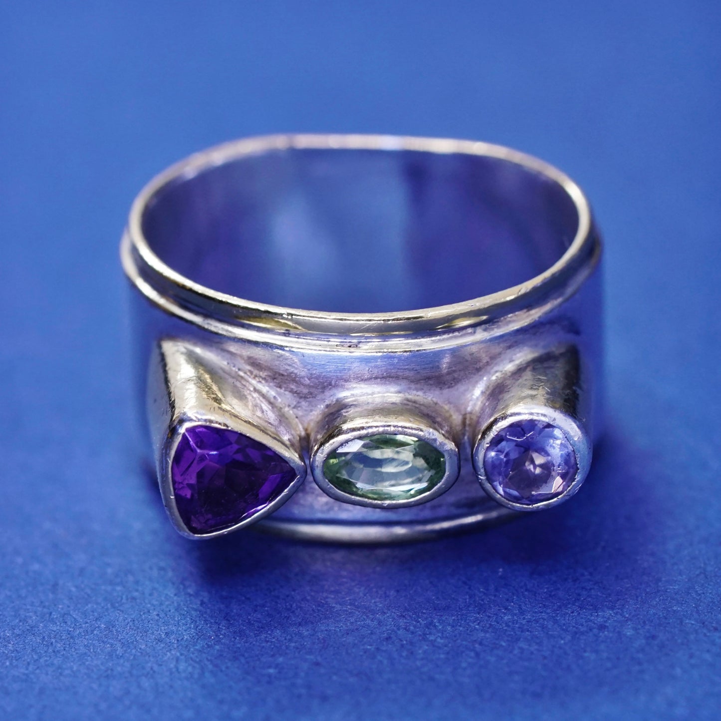 sz 5, two tone 14K gold trim Sterling silver ring, 925 band sapphire amethyst