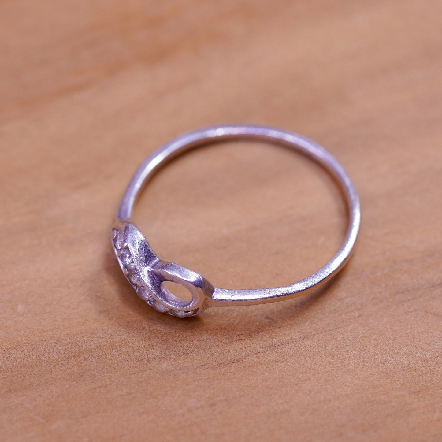 Size 8, vintage Sterling silver handmade ring with Cz, 925 infinity band