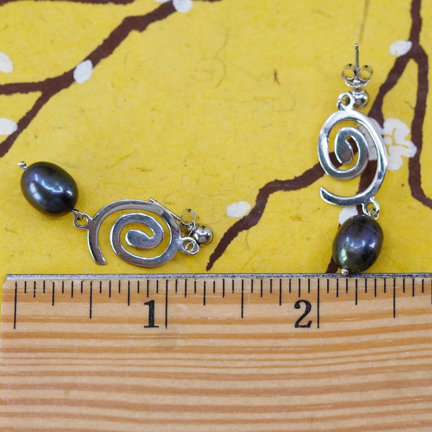 Vintage sterling silver handmade earrings, 925 swirly drops with black pearl