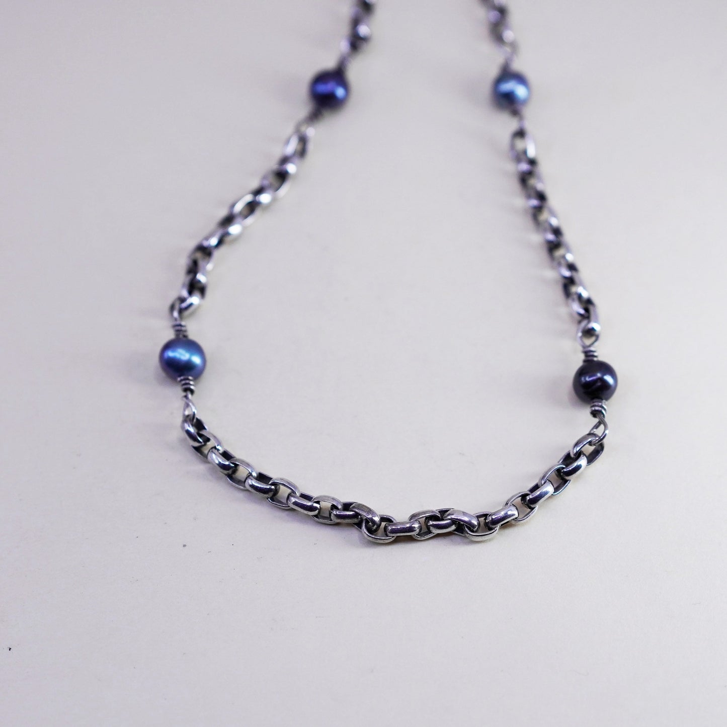 15”, handmade Sterling silver circle link chain with black pearl and amethyst