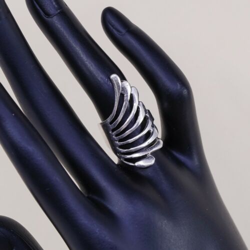 Size 6, Vtg Sterling Silver handmade Ring. 925 modern Band, abstract Wings