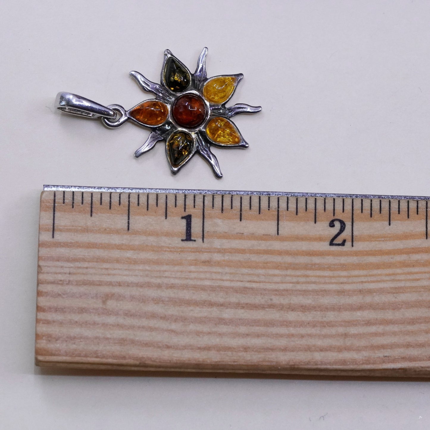 Vintage Sterling 925 silver handmade Sun flower charm pendant with Amber