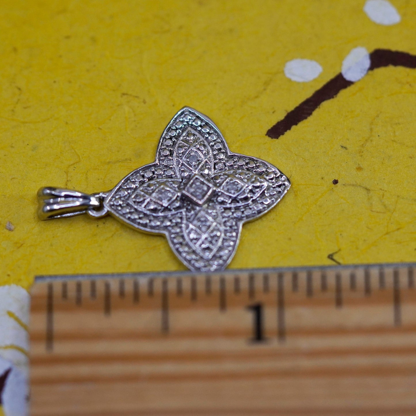 Vintage sterling silver pendant, 925 lucky clover with genuine diamond