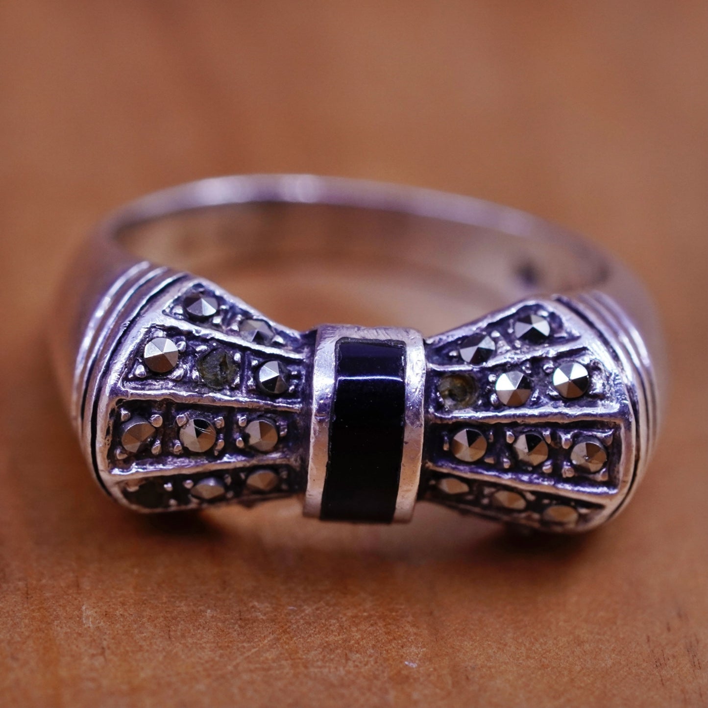 Size 7, vintage Sterling silver handmade ring, Art deco 925 bow ribbon obsidian