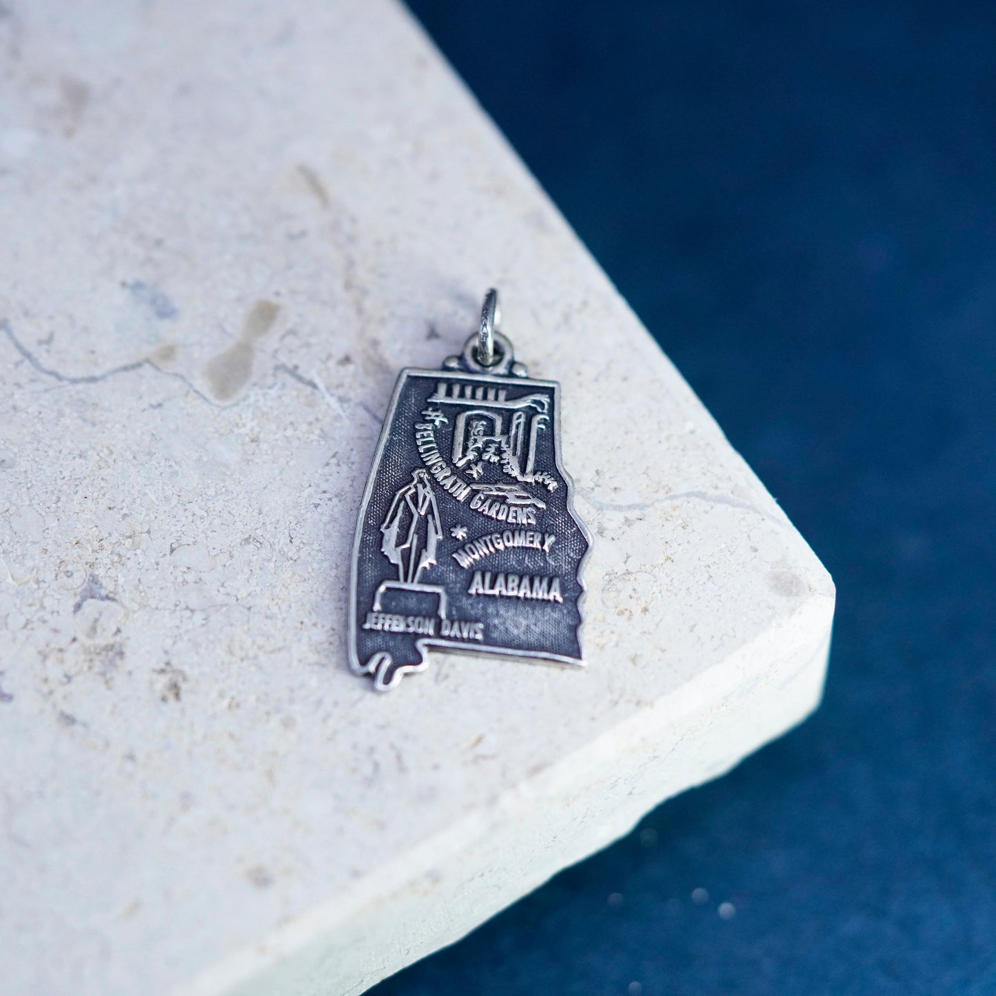 Vintage wells sterling silver handmade pendant, 925 Alabama state tag charm