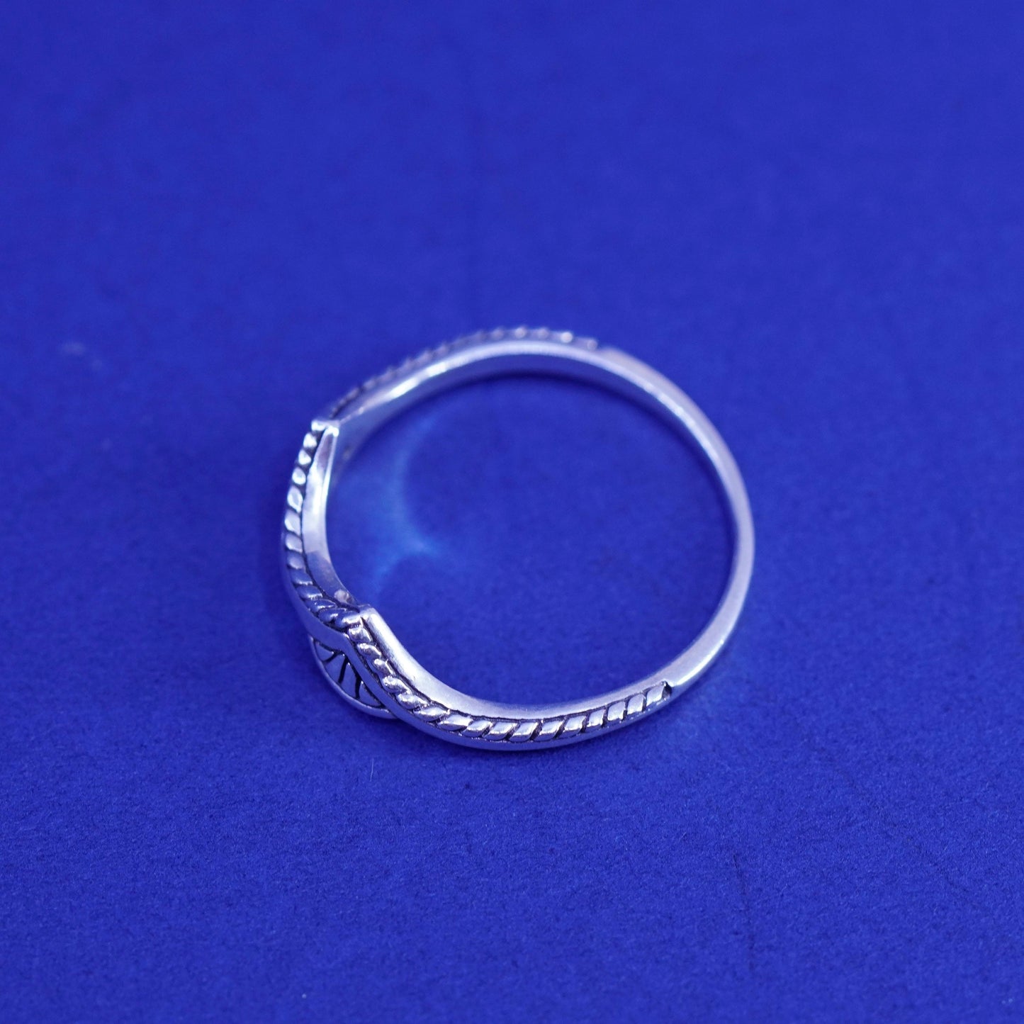 Size 9.5, vintage Sterling silver handmade ring, 925 pointy crown band