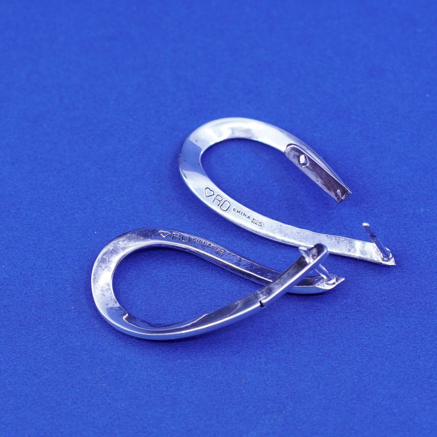 1.5”, vintage RD twisted Sterling silver hoop earrings, long 925 huggie