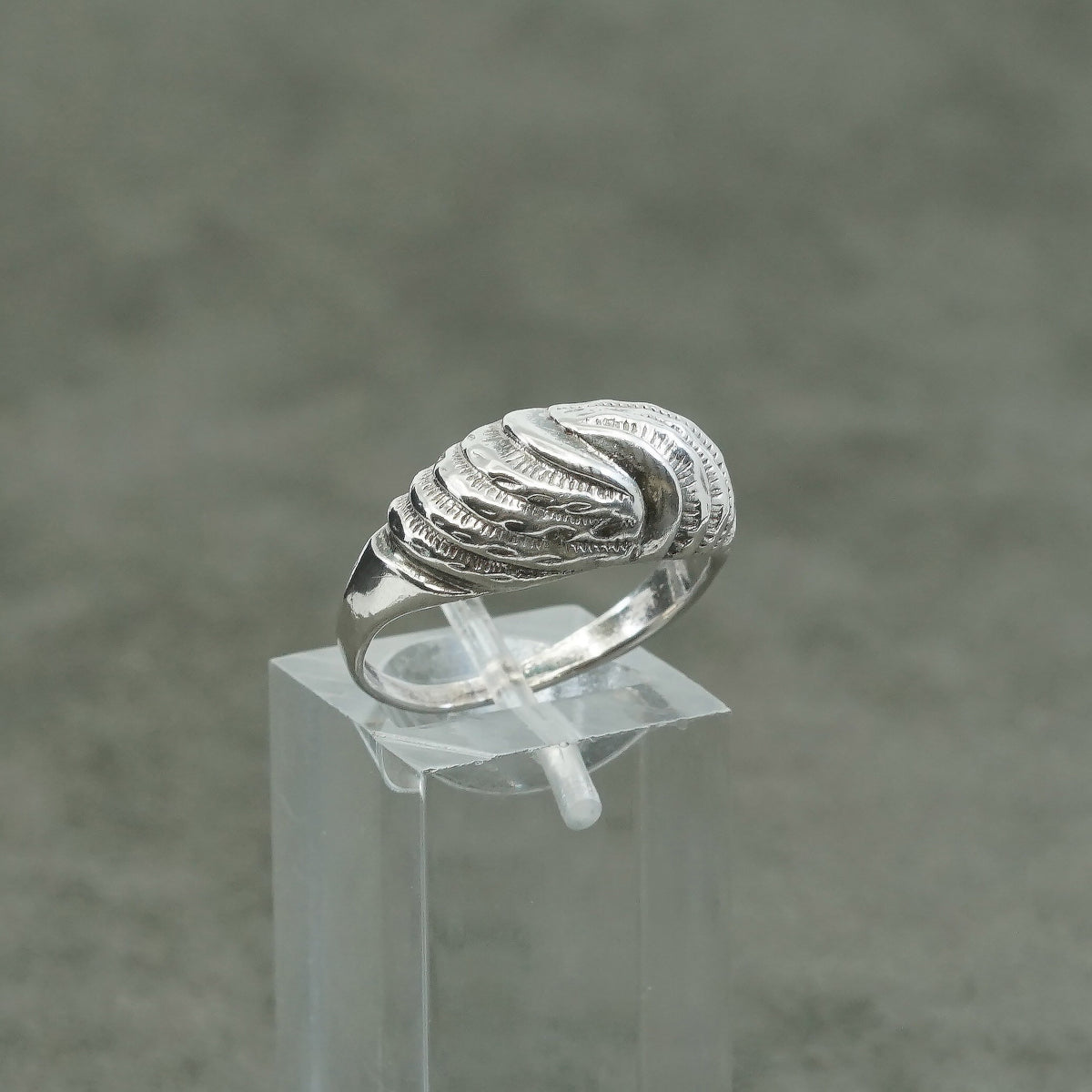 sz 8, vtg Sterling silver handmade ring, 925 ribbed band, minimalist