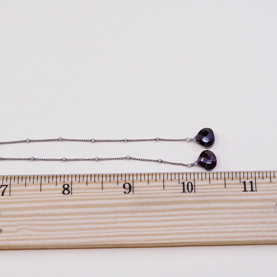 20", vtgsterling silver necklace, garnet Teardrop beads pendant w/ curb chain