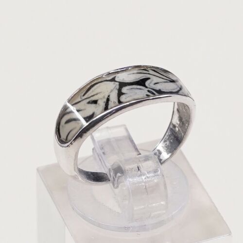Size 4, Vtg Sterling Silver Handmade Ring w/ Enamel Flower, Stamped 925