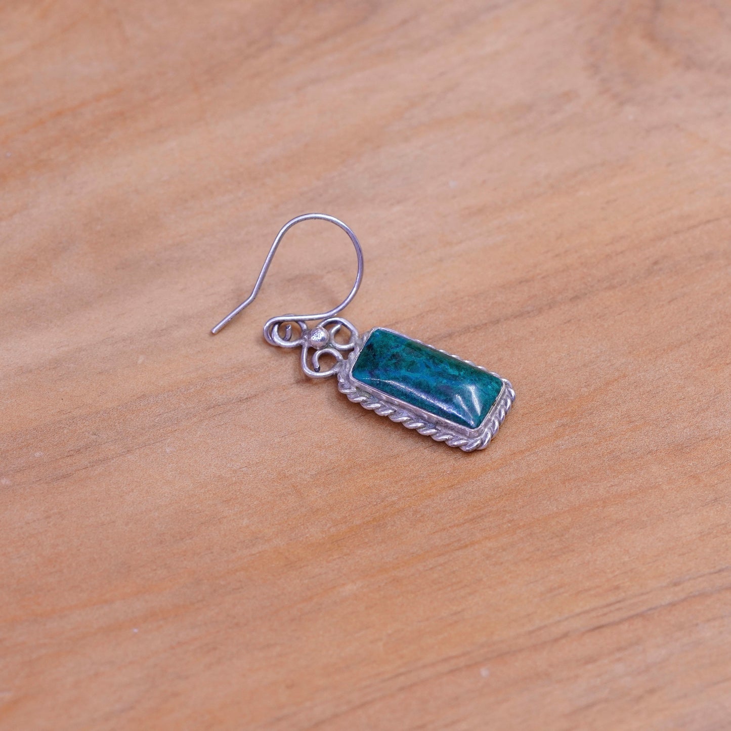 Vintage Sterling 925 silver handmade earrings with rectangular malachite