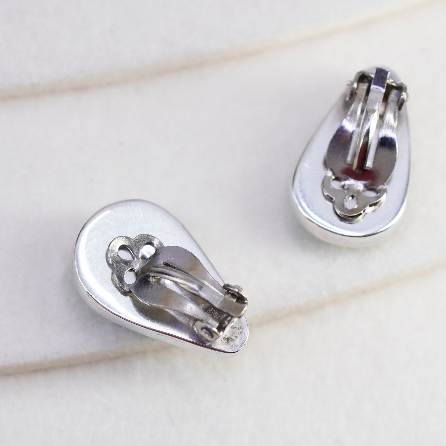 Vintage Sterling 925 silver handmade earrings, clip on with rain flower stone