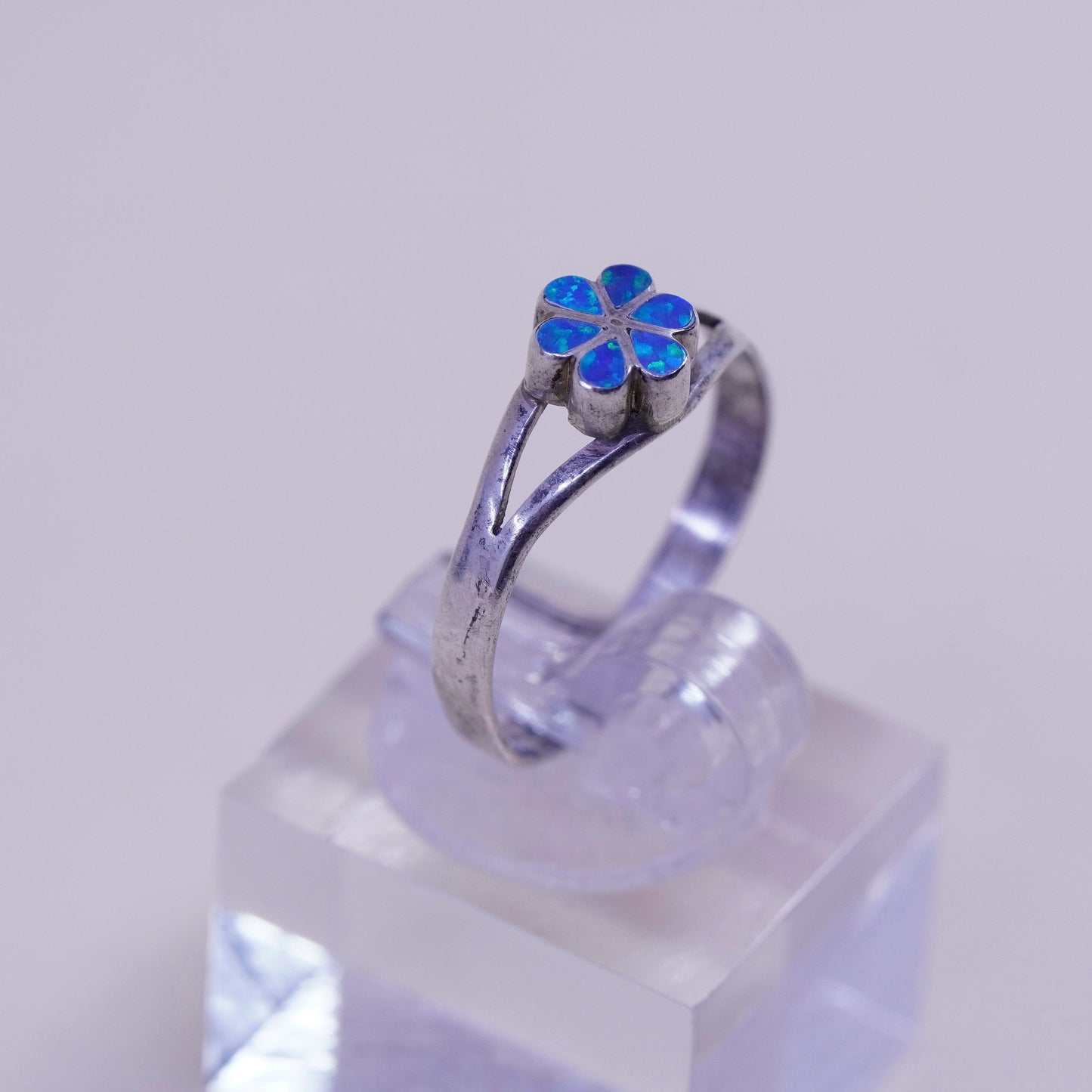 Size 6.5, vintage Sterling silver handmade ring, 925 flower with fire opal