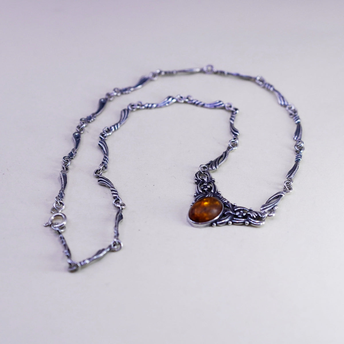 18”, Vintage Israel Sterling 925 silver handmade necklace with oval amber